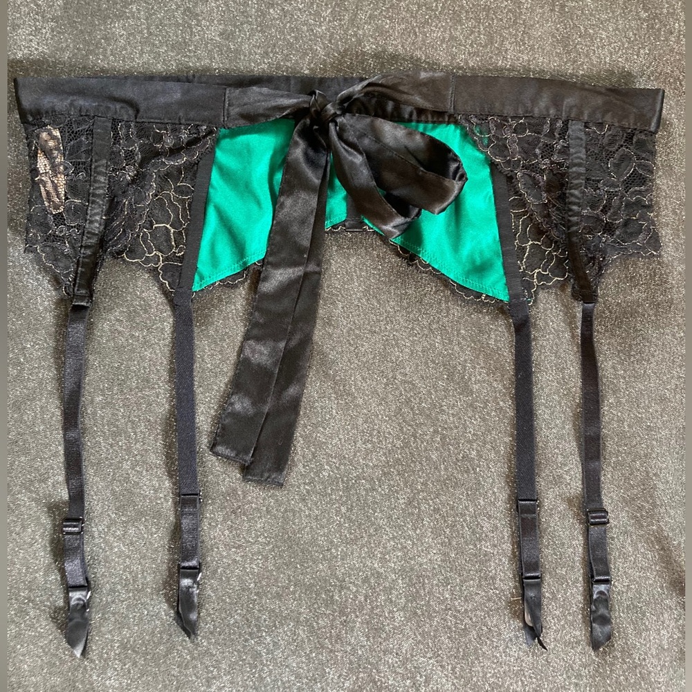 Victoria Secret Garter Emerald Green w/ Black Lace Med